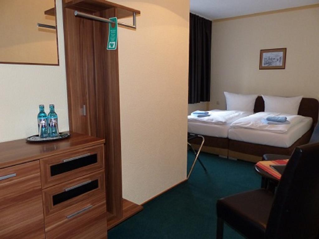 Hotel Friedchen Mit Eigener Fleischerei Artern Eksteriør bilde