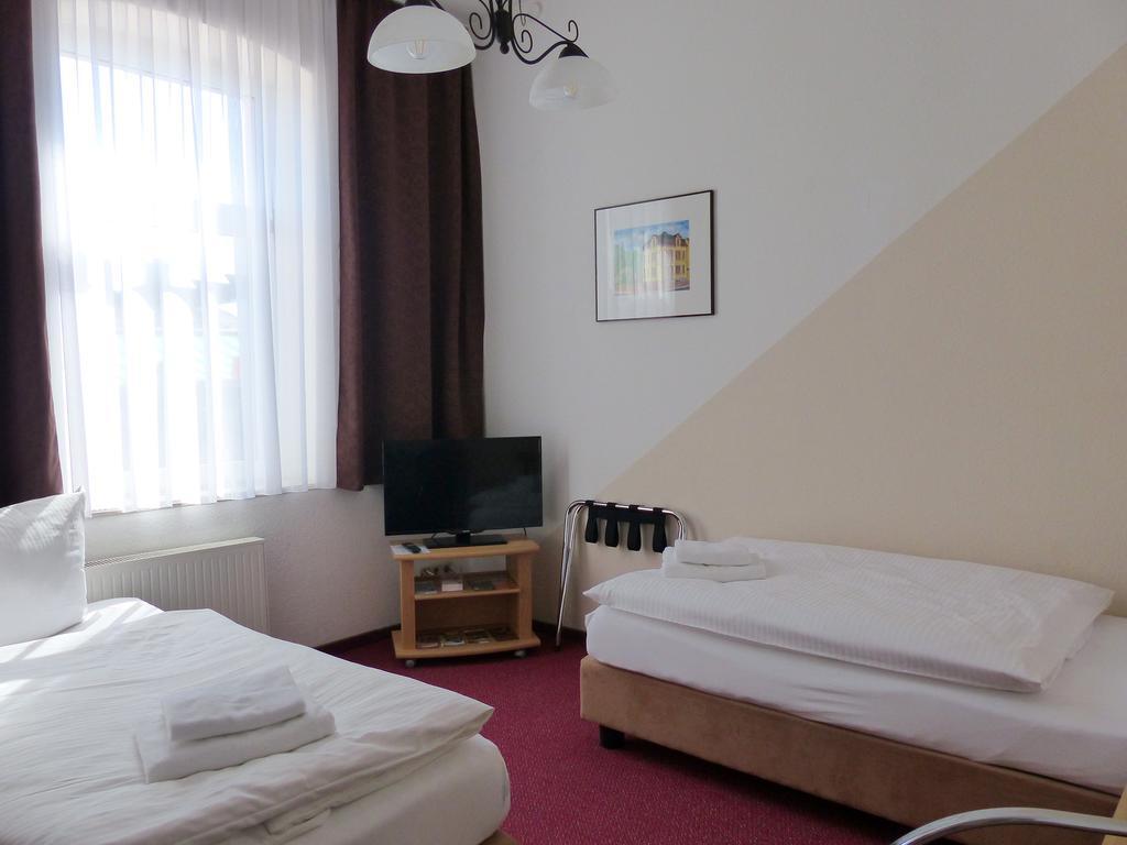 Hotel Friedchen Mit Eigener Fleischerei Artern Eksteriør bilde