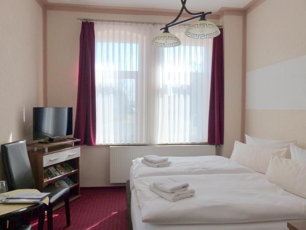 Hotel Friedchen Mit Eigener Fleischerei Artern Eksteriør bilde