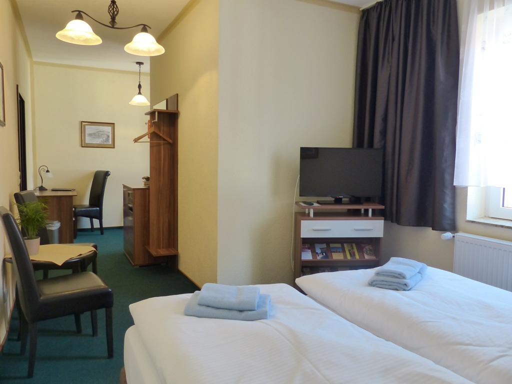Hotel Friedchen Mit Eigener Fleischerei Artern Eksteriør bilde