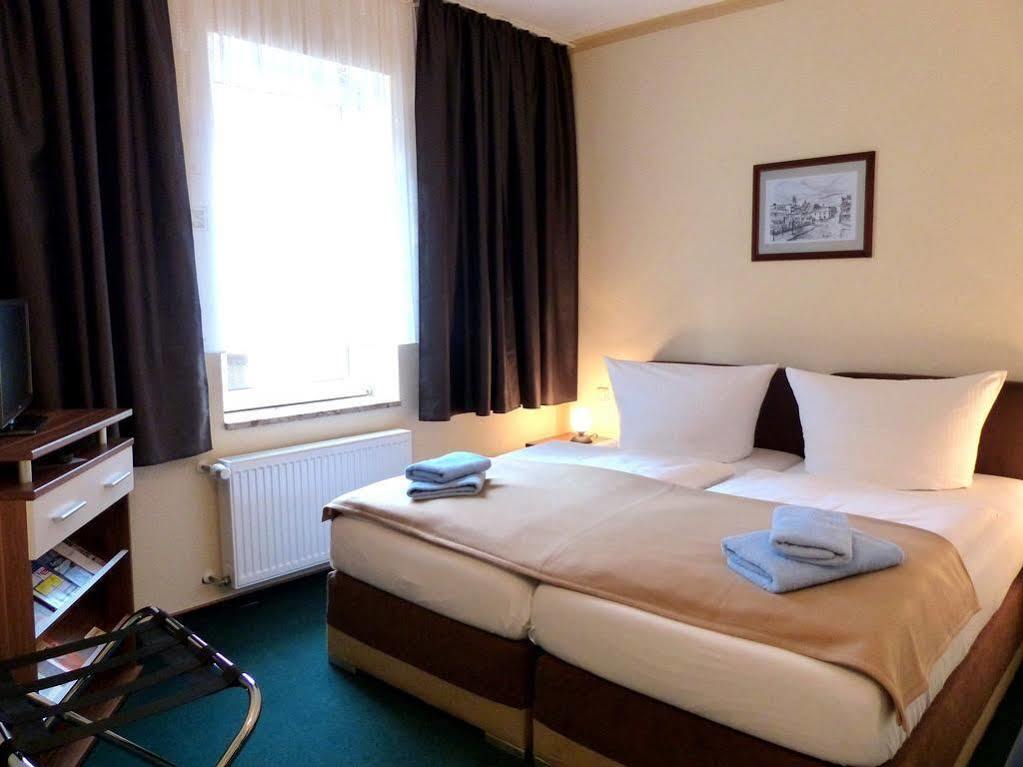 Hotel Friedchen Mit Eigener Fleischerei Artern Eksteriør bilde